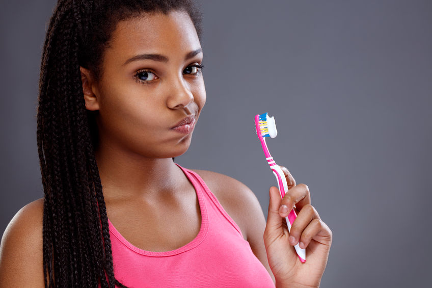 13 Signs You Don’t Know How to Brush Your Teeth Correctly