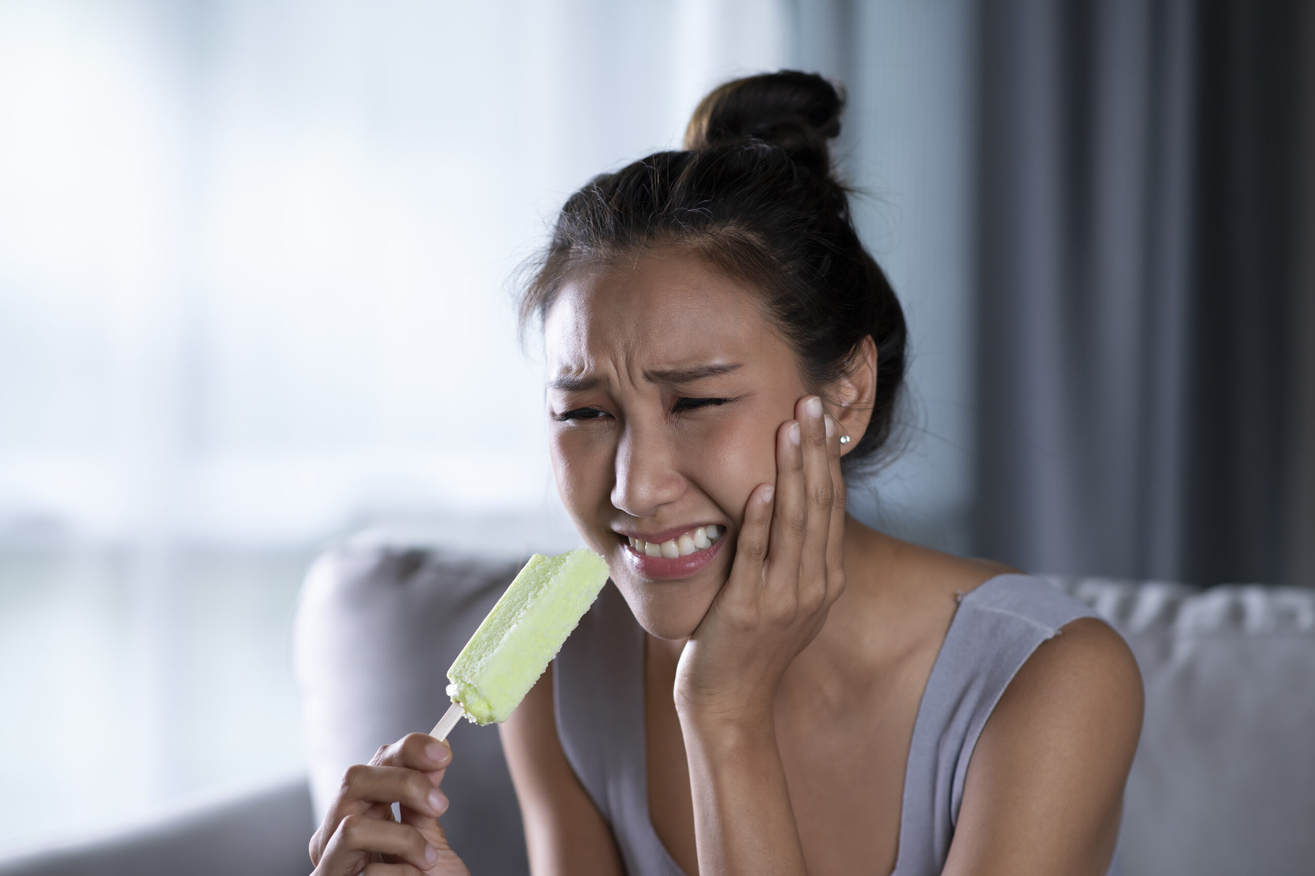 How To Treat Tooth Sensitivity